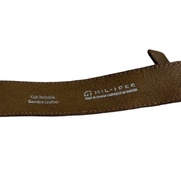 Leather Belt With Embossed Design - Picture 5 of 7